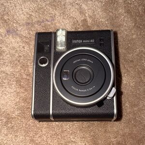 Fujifilm Instax Mini 40 Classic Black Camera